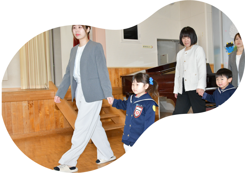 入園手続き、園児募集要項、預かり保育について